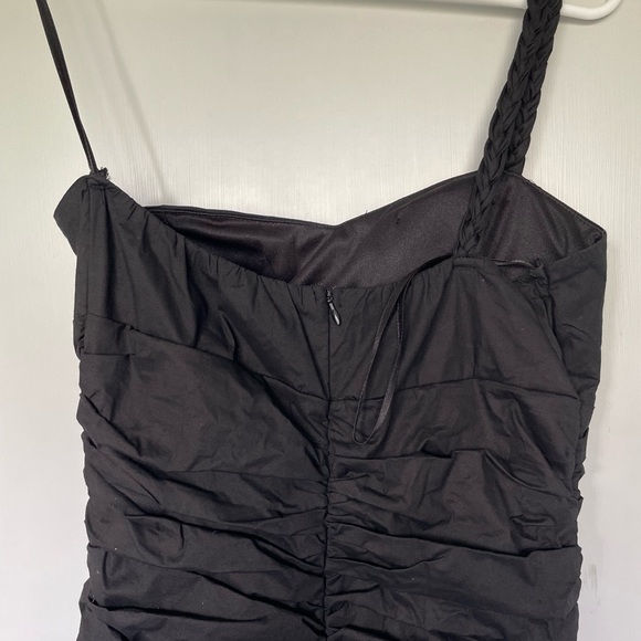 Black Dress - Picture 3 of 5